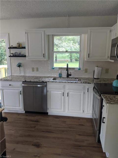 3916 Johnson St, High Point, NC 27265 photo 3