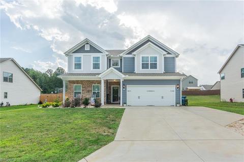 114 Cedar Xing, Trinity, NC 27370 photo 2