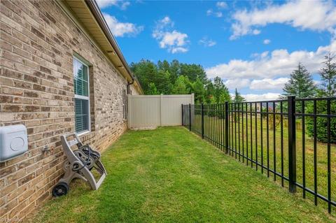 103 Rollingbrook Ct, Clemmons, NC 27012 photo 30