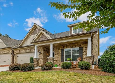 103 Rollingbrook Ct, Clemmons, NC 27012 photo 2