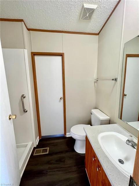 2416 Wildwood Rd, Trinity, NC 27370 photo 16