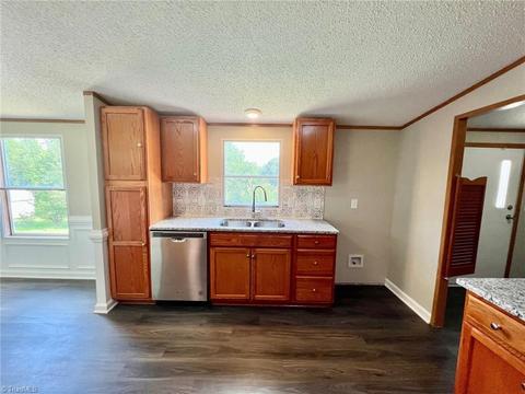 2416 Wildwood Rd, Trinity, NC 27370 photo 8