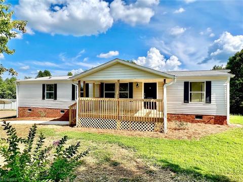2416 Wildwood Rd, Trinity, NC 27370 photo 1