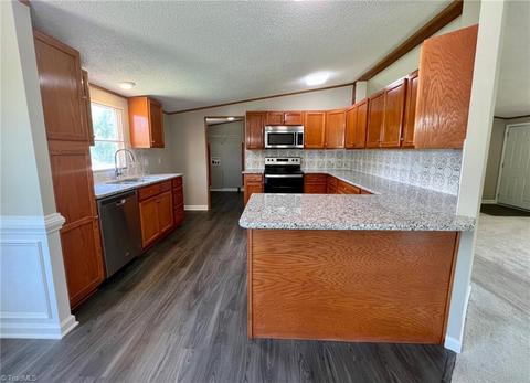 2416 Wildwood Rd, Trinity, NC 27370 photo 7