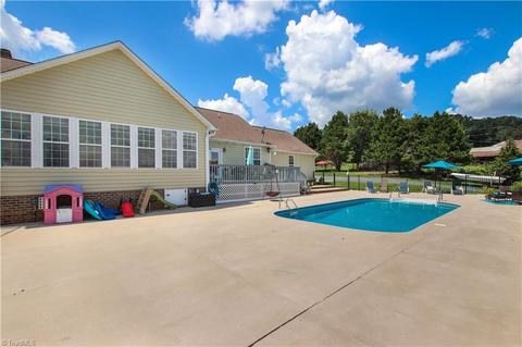 5852 Gallimore Town Rd, Trinity, NC 27370 photo 9