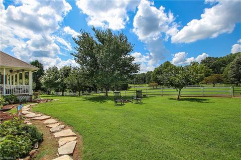 5852 Gallimore Town Rd, Trinity, NC 27370 photo 8