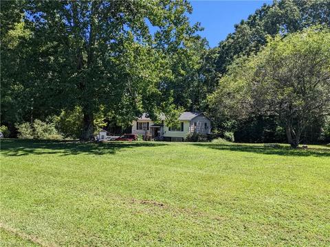6010 Whites Chapel Rd, Staley, NC 27355 photo 2