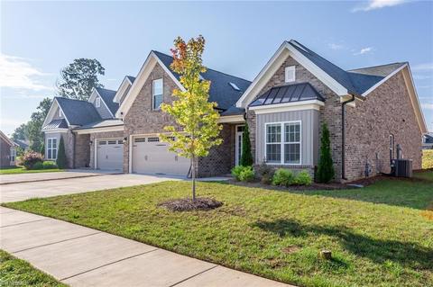 140 Windmill Trl, High Point, NC 27265 photo 2