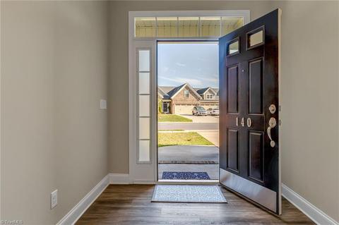 140 Windmill Trl, High Point, NC 27265 photo 5