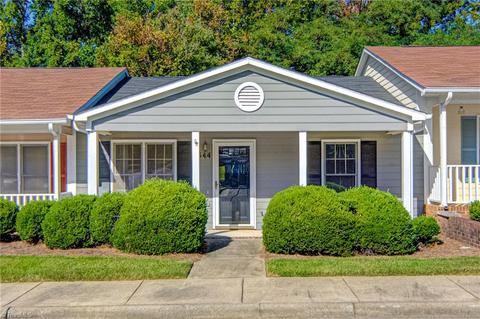1344 Bailey Cir, High Point, NC 27262 photo 1