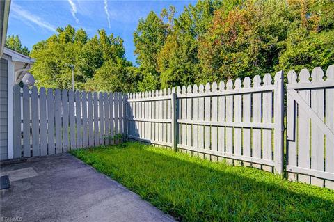 1344 Bailey Cir, High Point, NC 27262 photo 28