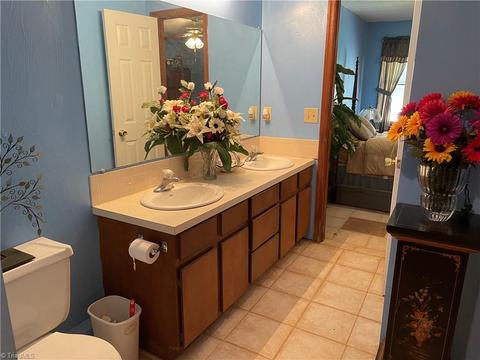 1716 Beaucrest Ave, High Point, NC 27265 photo 9