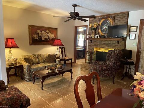 1716 Beaucrest Ave, High Point, NC 27265 photo 2