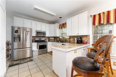 2462 Willard Rd, High Point, NC 27265 photo 12
