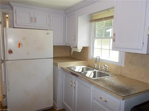 1706 Baker Rd, High Point, NC 27263 photo 17