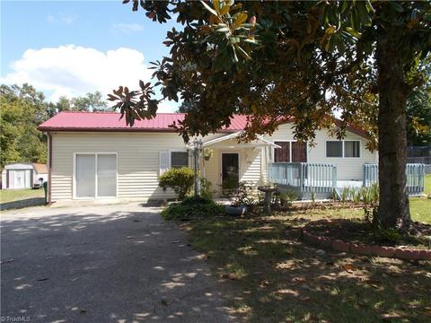 1706 Baker Rd, High Point, NC 27263 photo 1