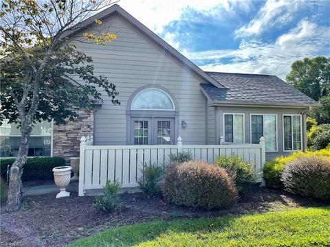 4276 Plantation Ridge Ln, Greensboro, NC 27409 | 17 Photos - Movoto