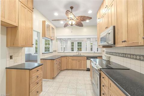 708 Unity St, Thomasville, NC 27360 photo 8