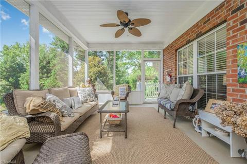 116 Monarch Ct, Advance, NC 27006 photo 2
