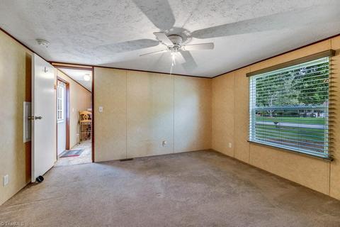 215 Meeks Rd, Eden, NC 27288 photo 14