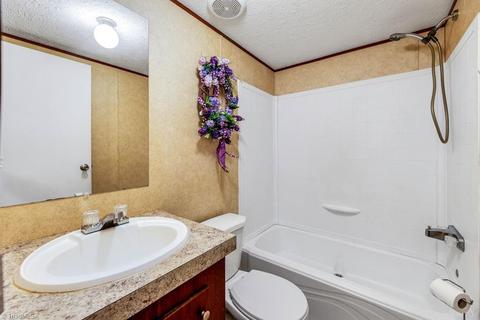 215 Meeks Rd, Eden, NC 27288 photo 18