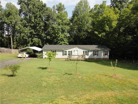 5208 Poplar Ridge Rd, Trinity, NC 27370 photo 1