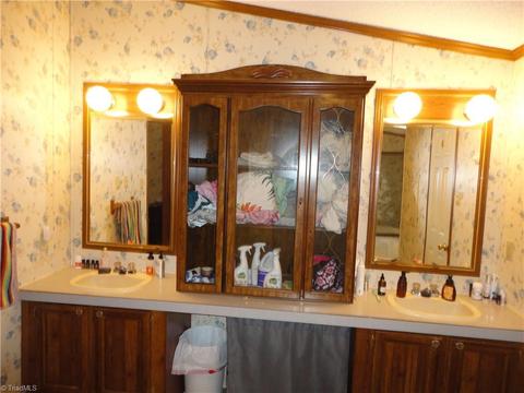 5208 Poplar Ridge Rd, Trinity, NC 27370 photo 18