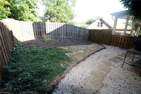 1000 Nuthatch Ct, High Point, NC 27262 photo 19