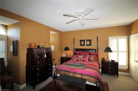 1000 Nuthatch Ct, High Point, NC 27262 photo 14