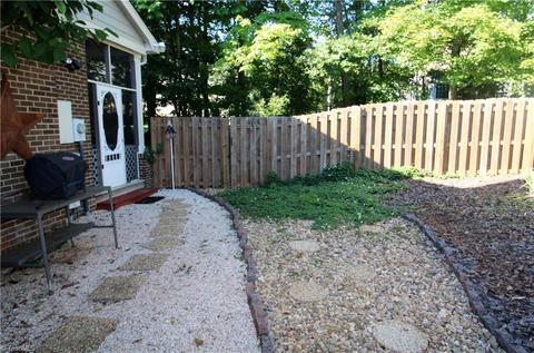 1000 Nuthatch Ct, High Point, NC 27262 photo 20