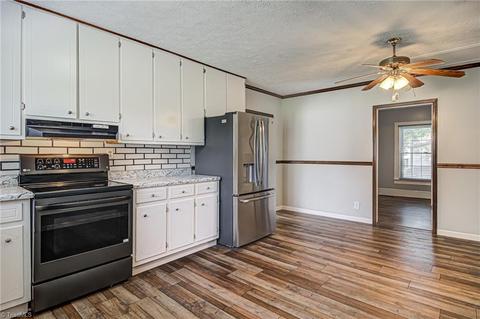 715 E Warren Ave, Eden, NC 27288 photo 11