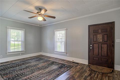715 E Warren Ave, Eden, NC 27288 photo 6