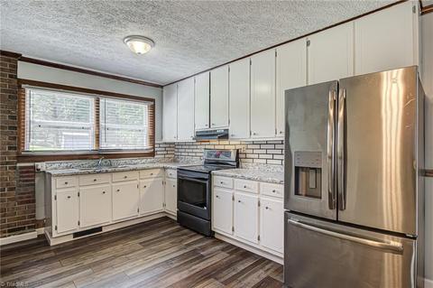 715 E Warren Ave, Eden, NC 27288 photo 13