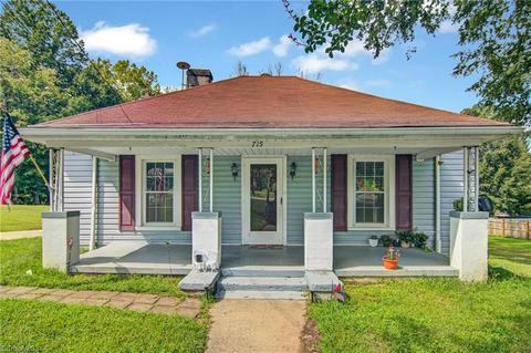715 E Warren Ave, Eden, NC 27288 photo 1