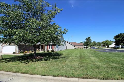 2921 Eagle Pointe Dr, High Point, NC 27265 photo 3