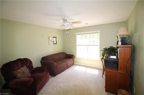 2921 Eagle Pointe Dr, High Point, NC 27265 photo 16