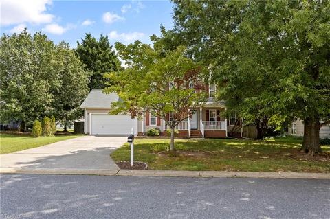 3324 Sumter Dr, High Point, NC 27265 photo 3