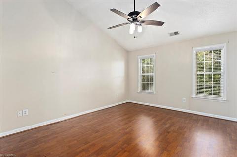 3324 Sumter Dr, High Point, NC 27265 photo 25