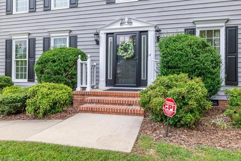 1411 Christopher Ct, High Point, NC 27265 photo 2