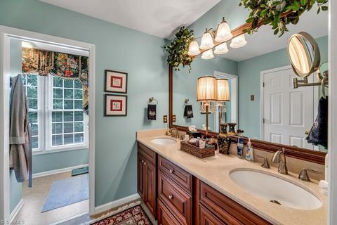 1411 Christopher Ct, High Point, NC 27265 photo 17