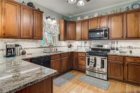 281 Berkeley Dr, Lexington, NC 27295 photo 9