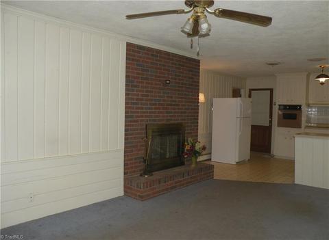 2420 Farmbrook Rd, Winston Salem, NC 27103 photo 7
