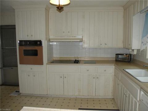2420 Farmbrook Rd, Winston Salem, NC 27103 photo 14