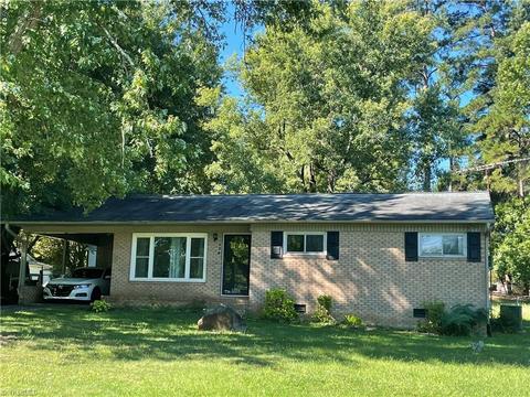 129 Barwood Ter, Trinity, NC 27370 photo 1