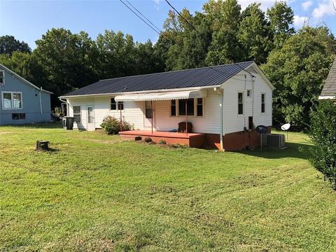 821 Nance Ave, High Point, NC 27263 photo 2