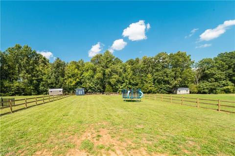 127 Saddlebrook Dr, Advance, NC 27006 photo 30