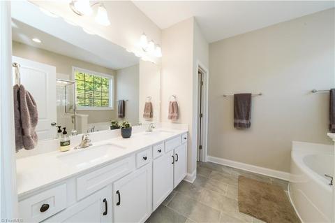 127 Saddlebrook Dr, Advance, NC 27006 photo 13