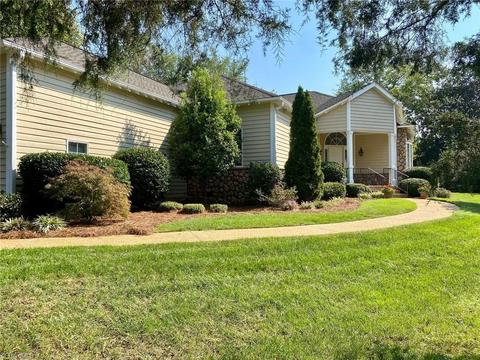 234 Oleander Dr, Bermuda Run, NC 27006 photo 2