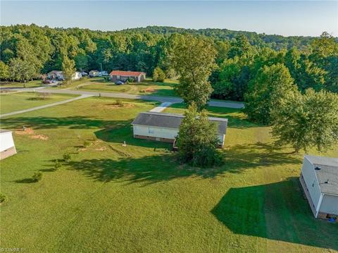 6433 Eagle Landing Dr, Trinity, NC 27370 photo 22