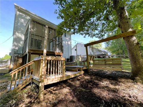 509 Summit St, Madison, NC 27025 photo 4